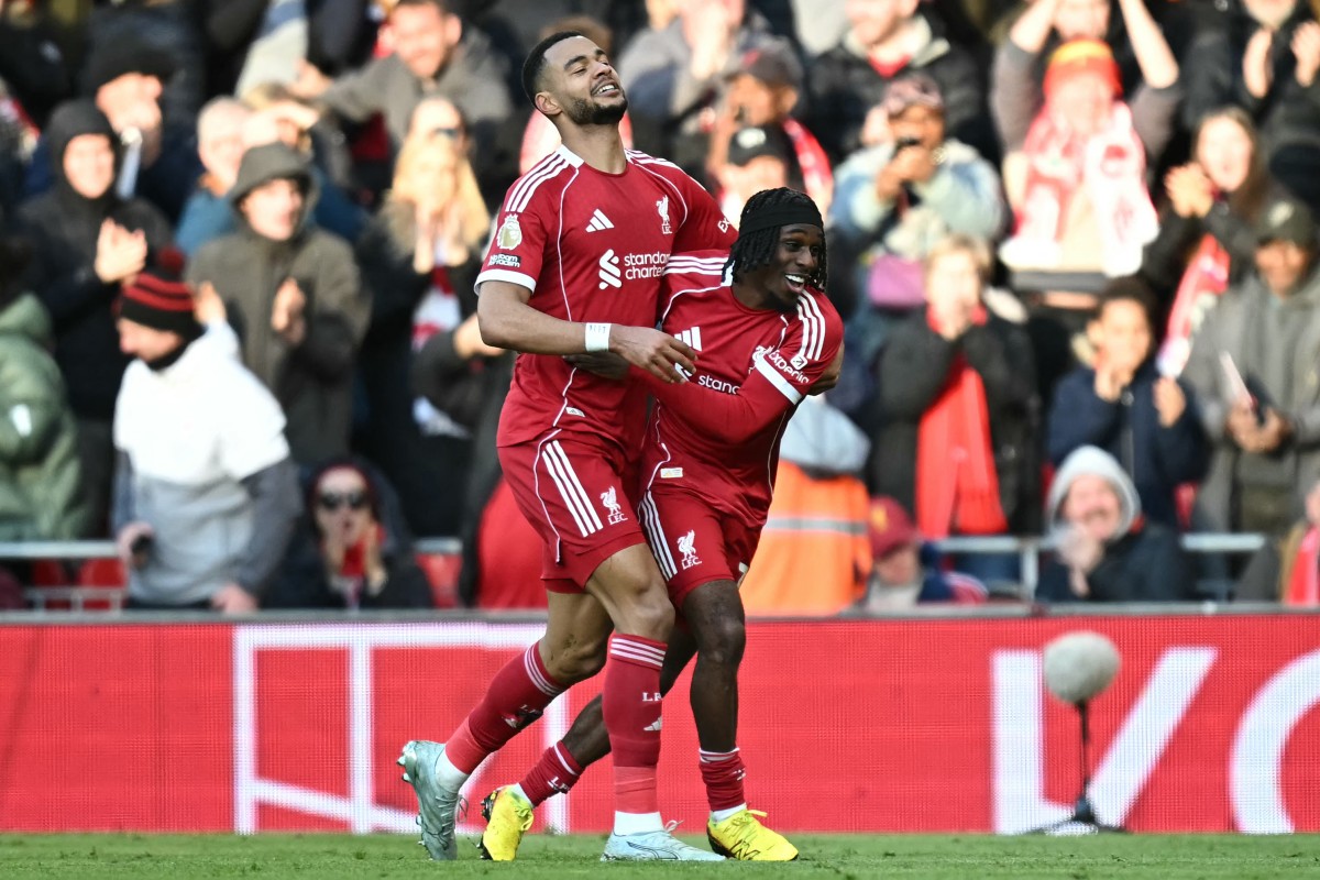 ليفربول يبحث عن الصعود في جدول الترتيب. (أ ف ب)