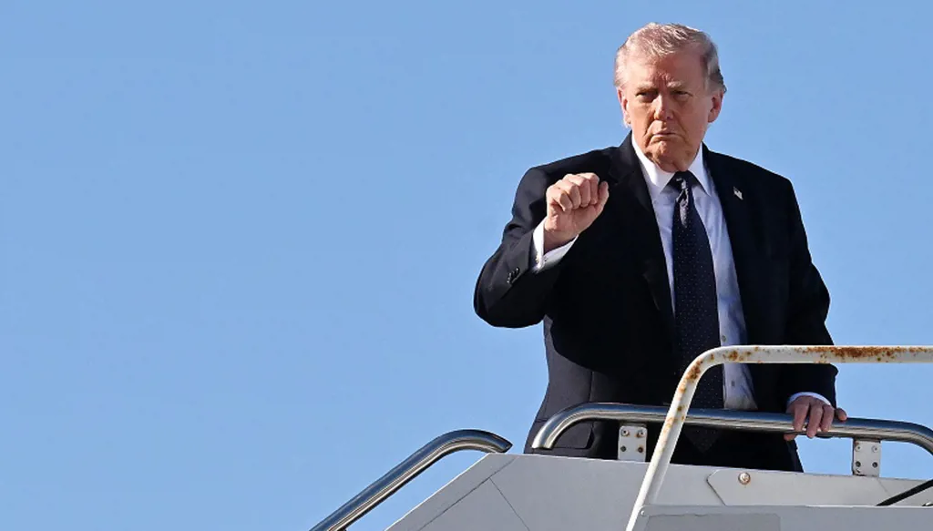 "وول ستريت جورنال": أهداف ترامب المتغيرة تجاه إيران تعقّد مهمة الجيش الأميركي