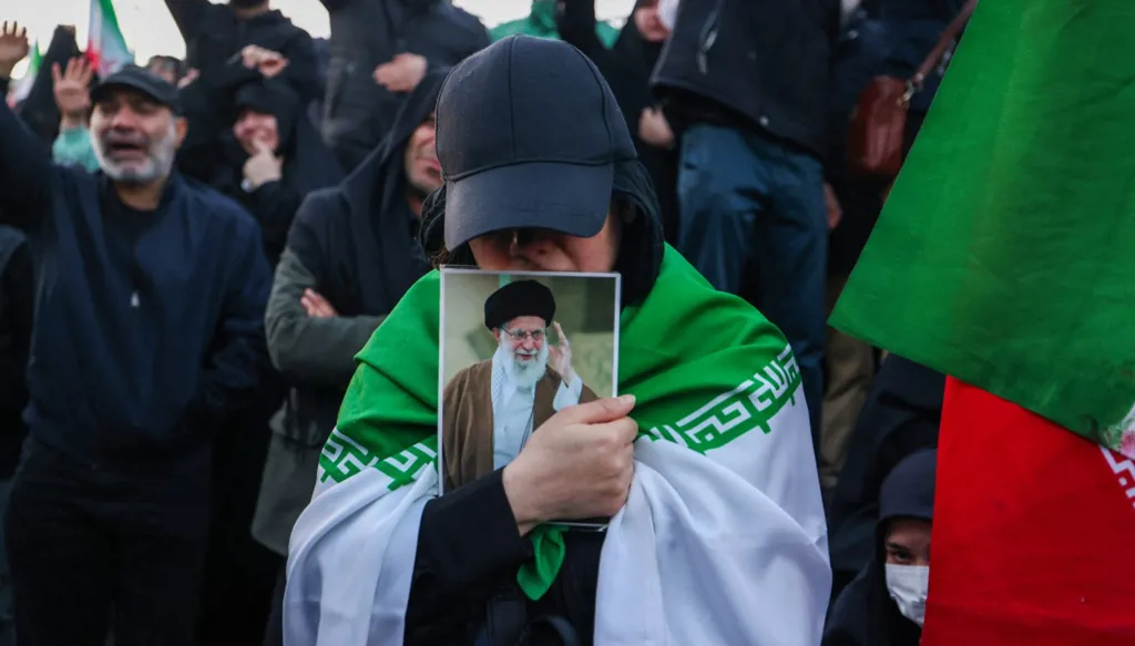 إيران بلا مرشد بعد خامنئي... هل اقترب ترامب من النّموذج الفنزويلّي؟