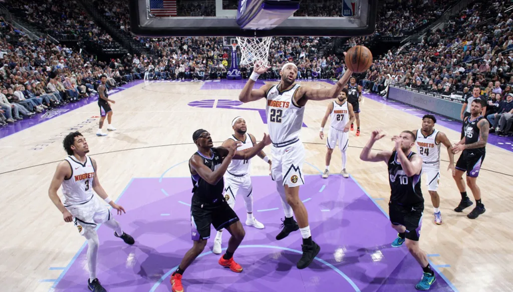 ليلة مجنونة في يوتا ودنفر ناغتس يخرج منتصراً