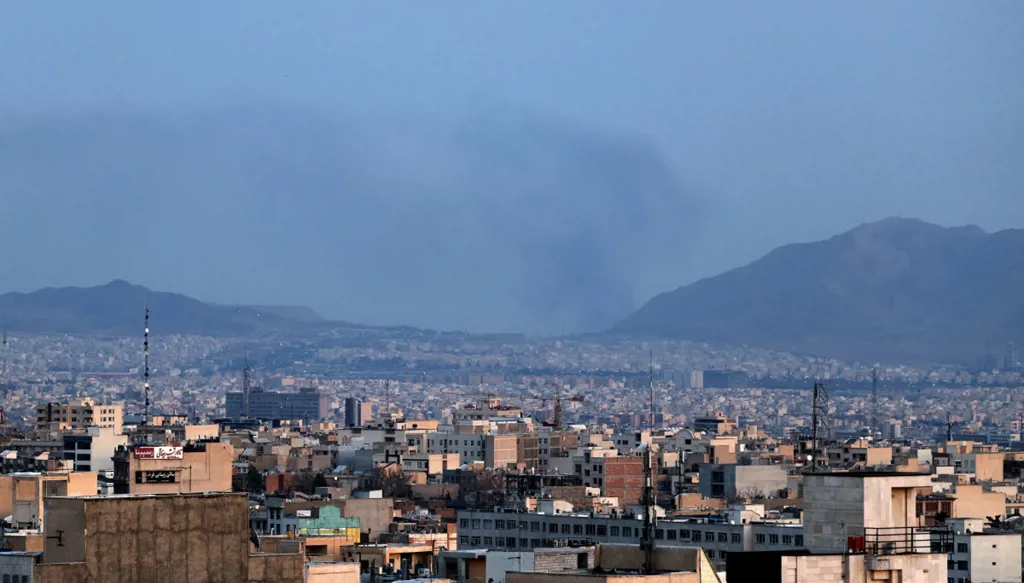 "حرب السرديات" جبهة معلومات مضلّلة موازية للحرب في الشرق الأوسط