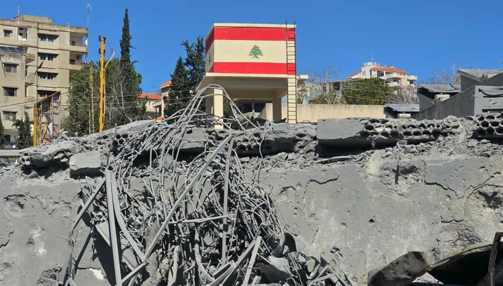 بين خطابَي نصر الله وقاسم... "حزب الله" من فائض القوّة  إلى إدارة التراجع