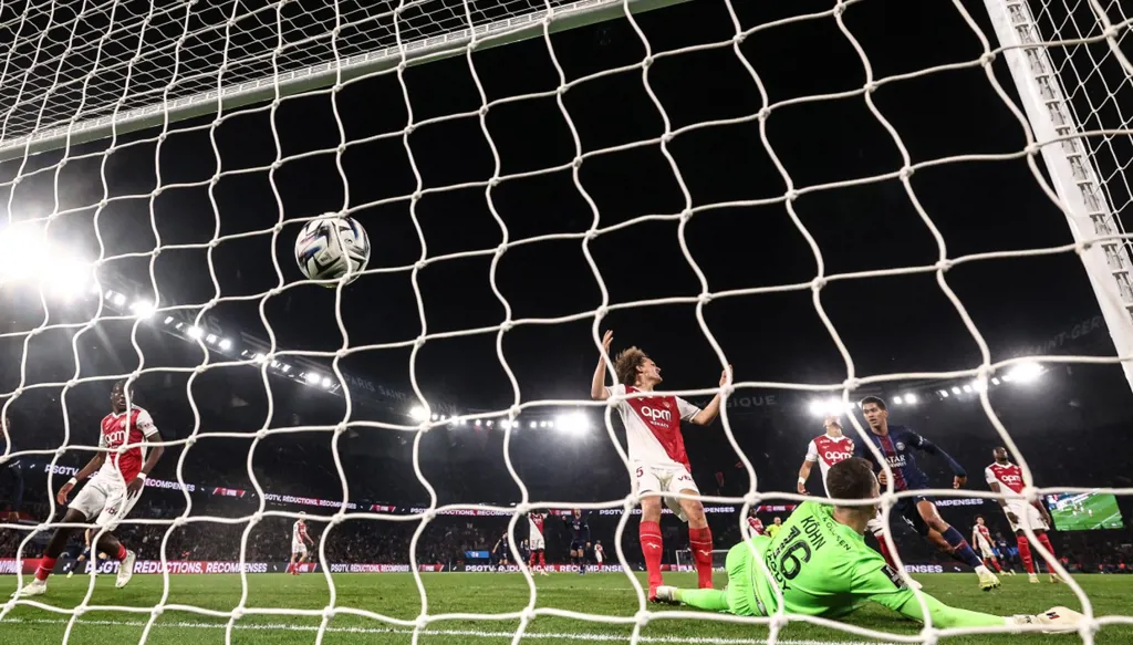 موناكو يوجّه صفعة قوية لباريس سان جيرمان قبل موقعة تشيلسي