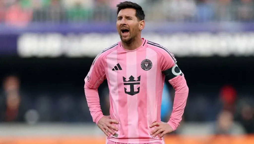 رقم كارثي مقارنة بكريستيانو رونالدو... كم يبلغ راتب ميسي مع إنتر ميامي؟