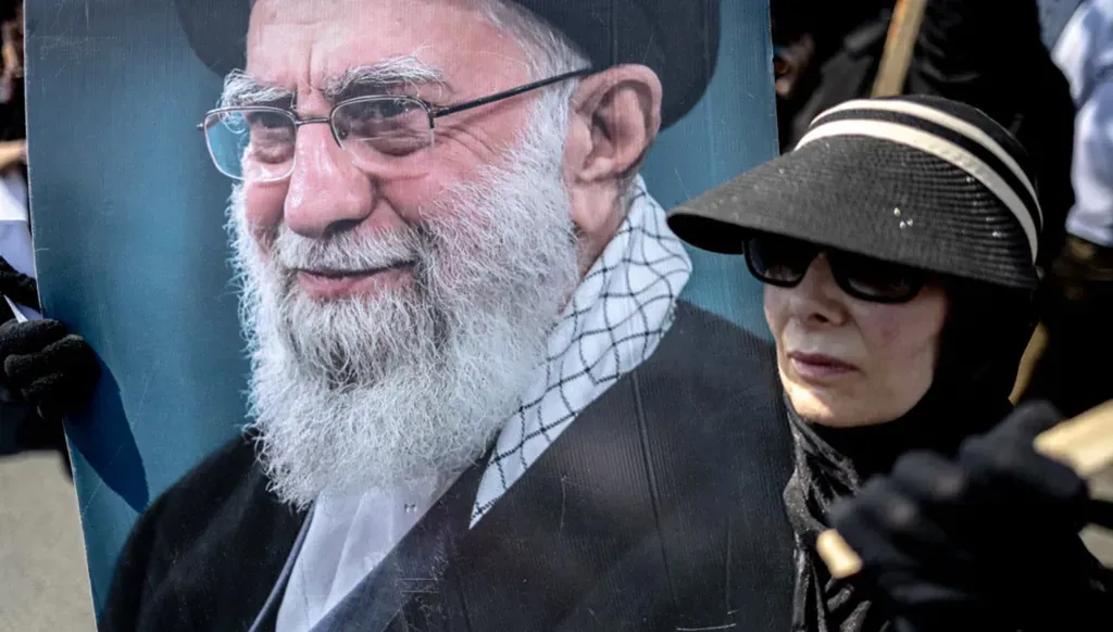 Iran: Between society’s pulse and the Mullahs’ rule