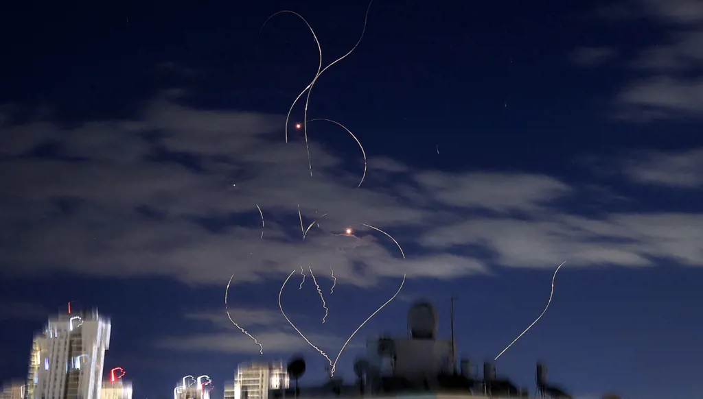 رغم سوء تداعيات الحرب... ميزان القوى يشير إلى هزيمة حتمية لإيران