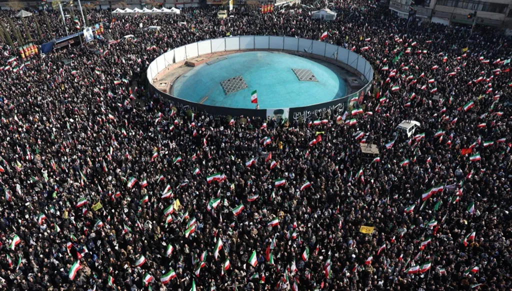 "إيران تبايع خامنئي الابن مرشداً"… وغارات إسرائيلية تضرب طهران وأصفهان وجنوب البلاد