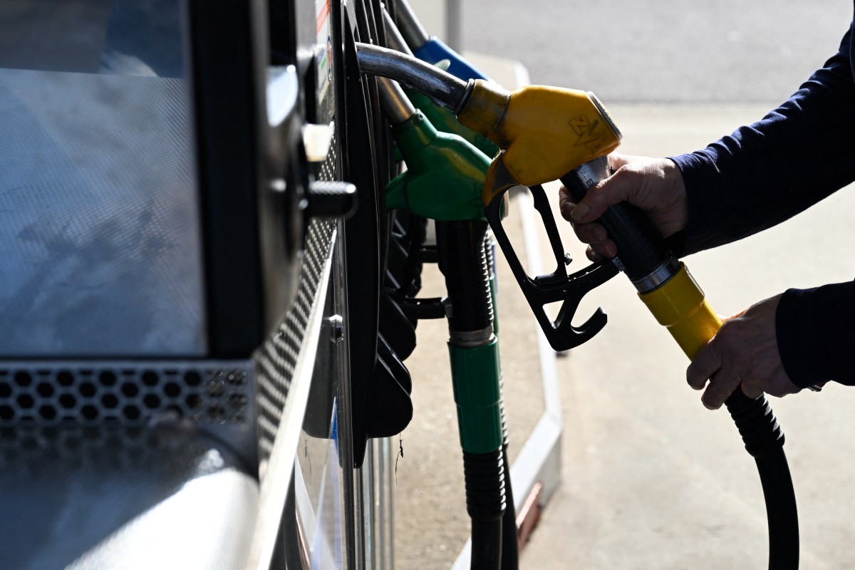 مضخة وقود. (أ ف ب)