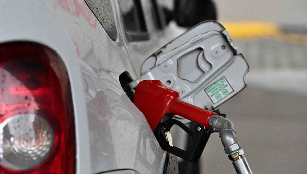 تحليق لصفيحتَي المازوت والغاز في لبنان... فكيف أصبحت الأسعار؟