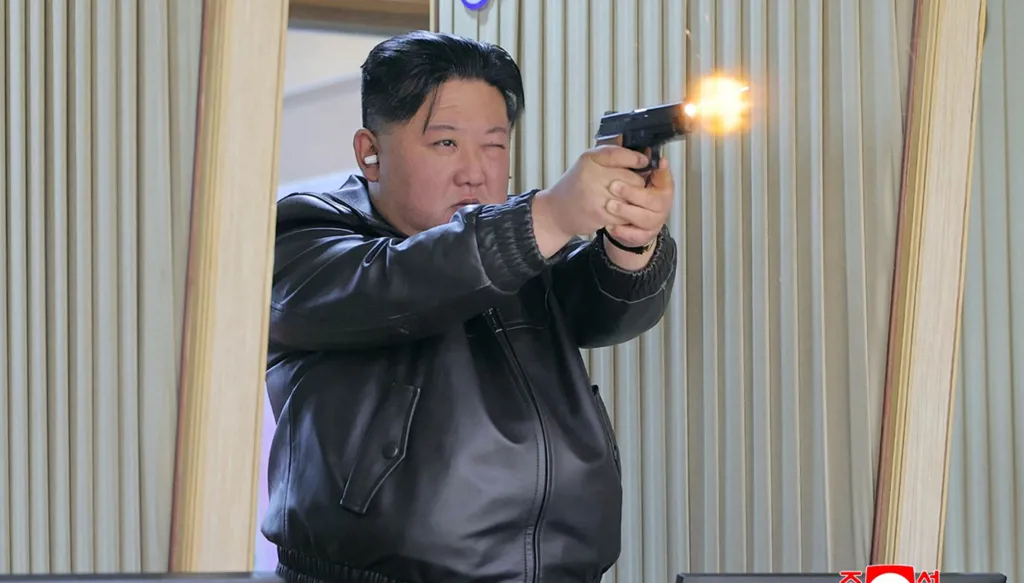 كوريا الشمالية تُطلق نحو عشرة صواريخ بالستية باتجاه بحر اليابان