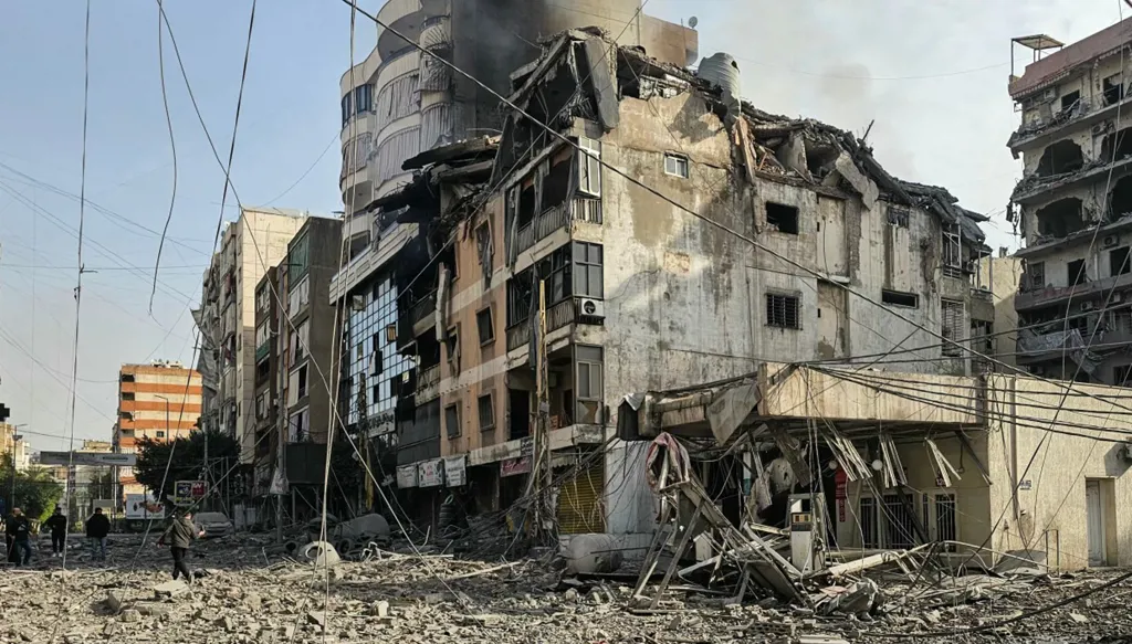 الشائعة سلاح استراتيجي في حرب الشرق الأوسط... محاولة اغتيال الخصم من دون قتال مباشر