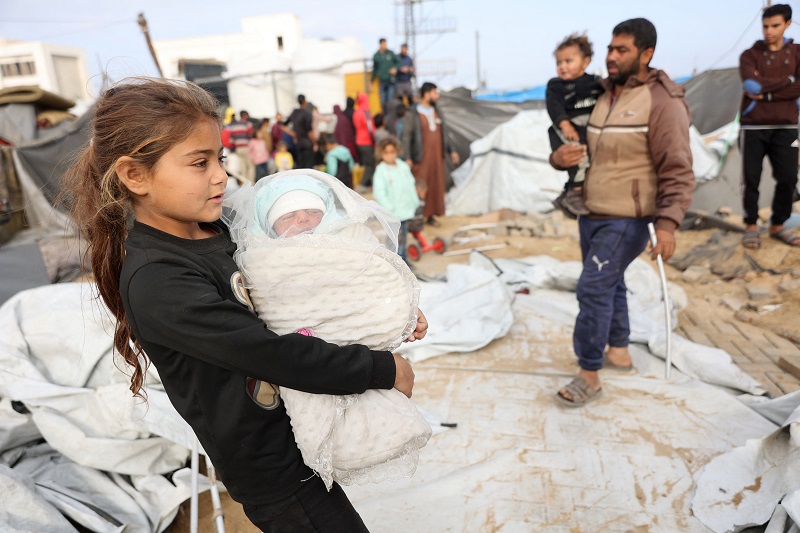 اطفال فلسطينيون في غزة، (ا ف ب).