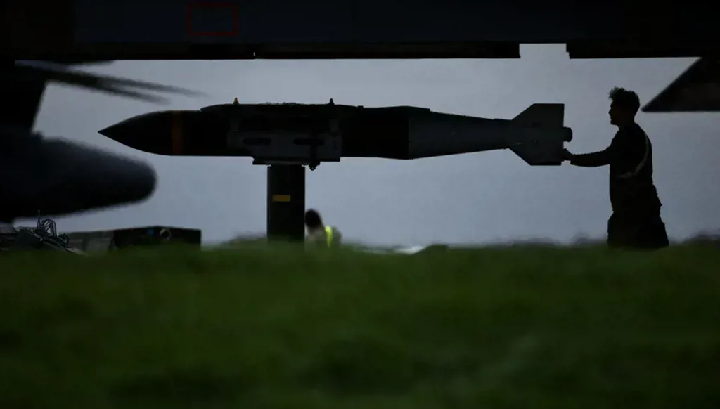 John Bolton dit à Annahar : La stratégie iranienne de Trump vacille alors que le Hezbollah décline