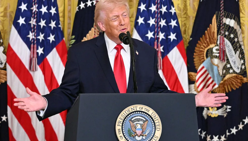 ترامب: مجتبى خامنئي على قيد الحياة لكنّه "مصاب"