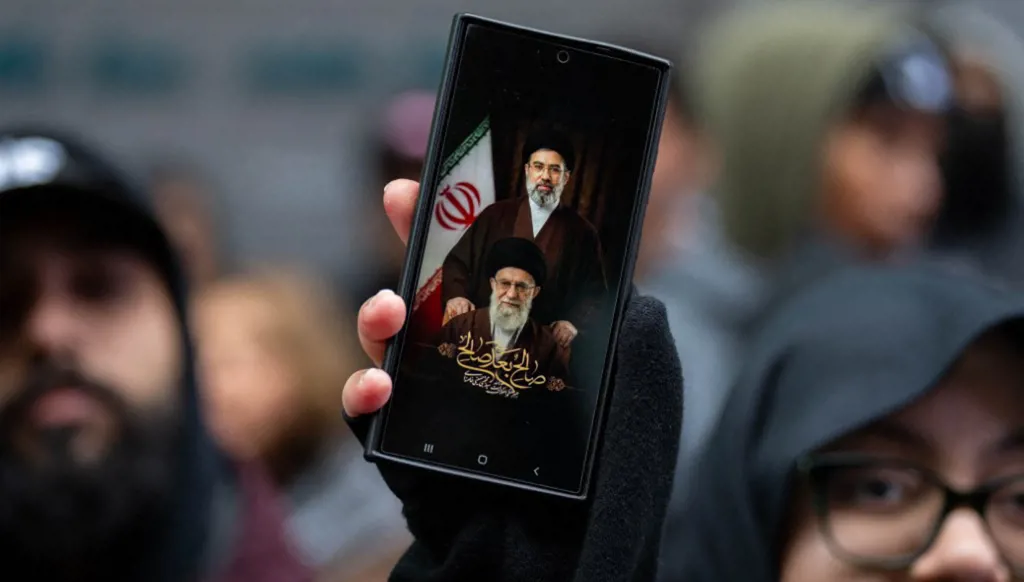 النقائض اللفظية في خطاب مجتبى خامنئي