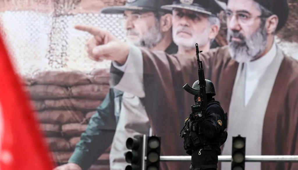 إيران في زمن الحرب: قبضة أشدّ… لكن إلى متى؟