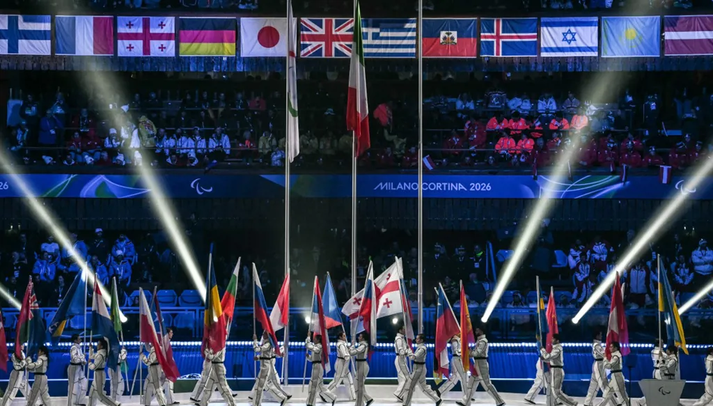 في حدث تاريخي... اختتام دورة الألعاب البارالمبية وتسليم الشعلة إلى فرنسا