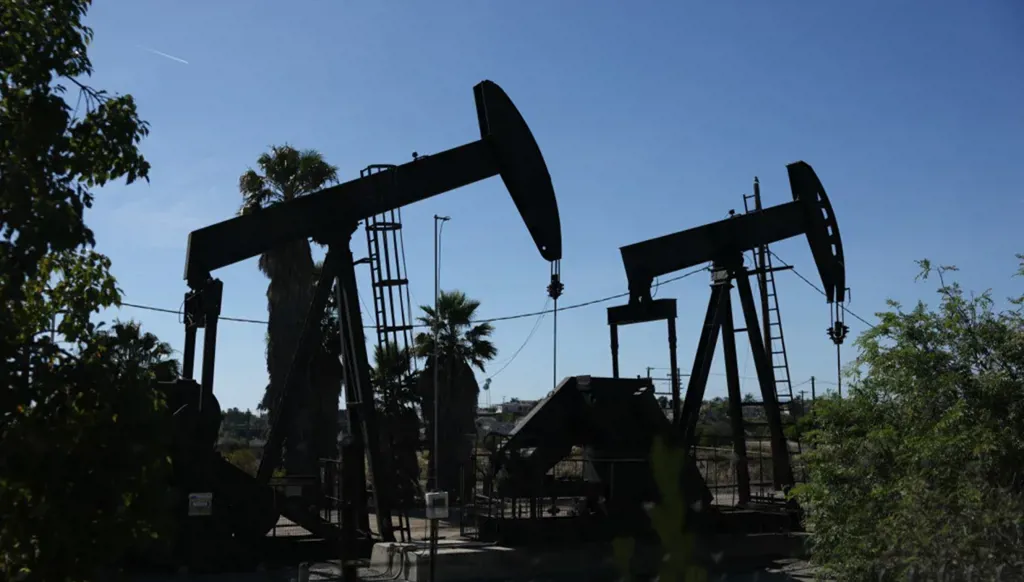 خام غرب تكساس الوسيط يتجاوز مجدداً المئة دولار للبرميل وبرنت عند حوالي 115 دولاراً