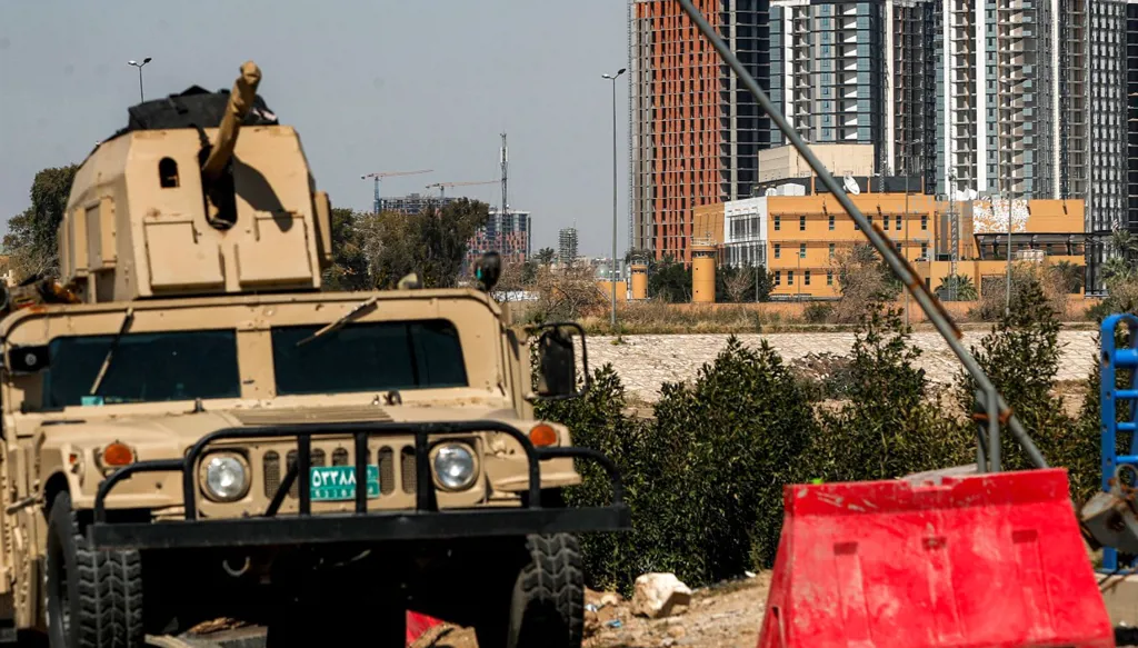 ثماني هجمات ليليّة بالصواريخ والمسيّرات على مجمع مطار بغداد الدولي