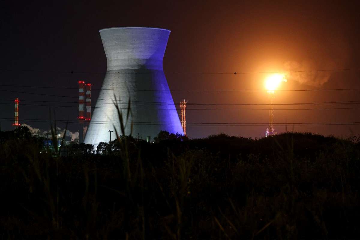 مصفاة النفط بمدينة حيفا (أ ف ب).