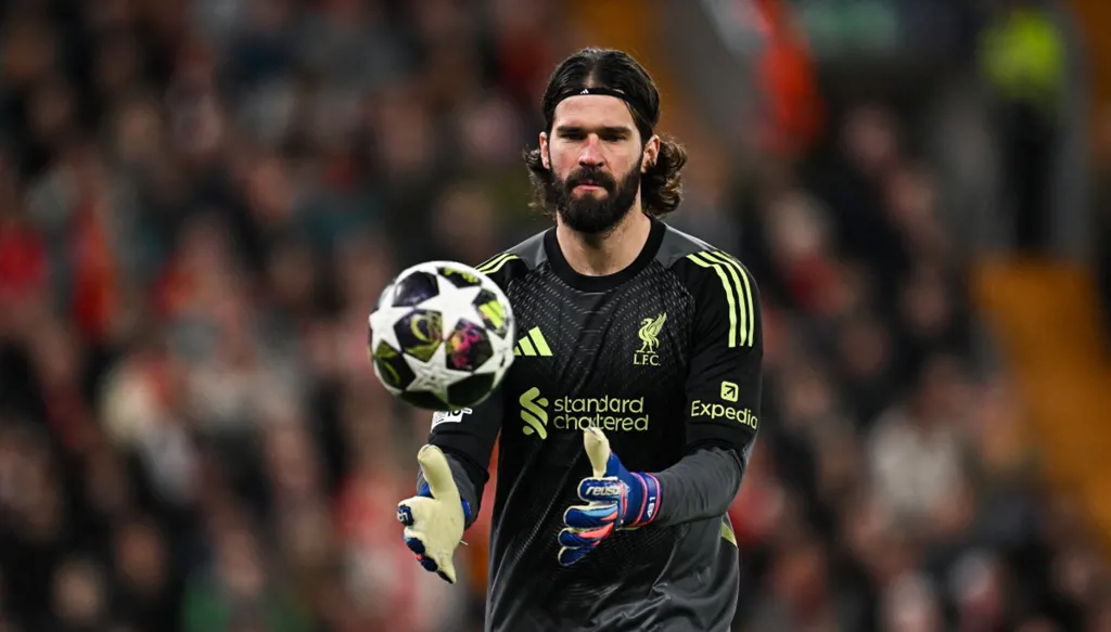 "حارس الطوارئ"... من يتولى المهمة في غياب أليسون؟