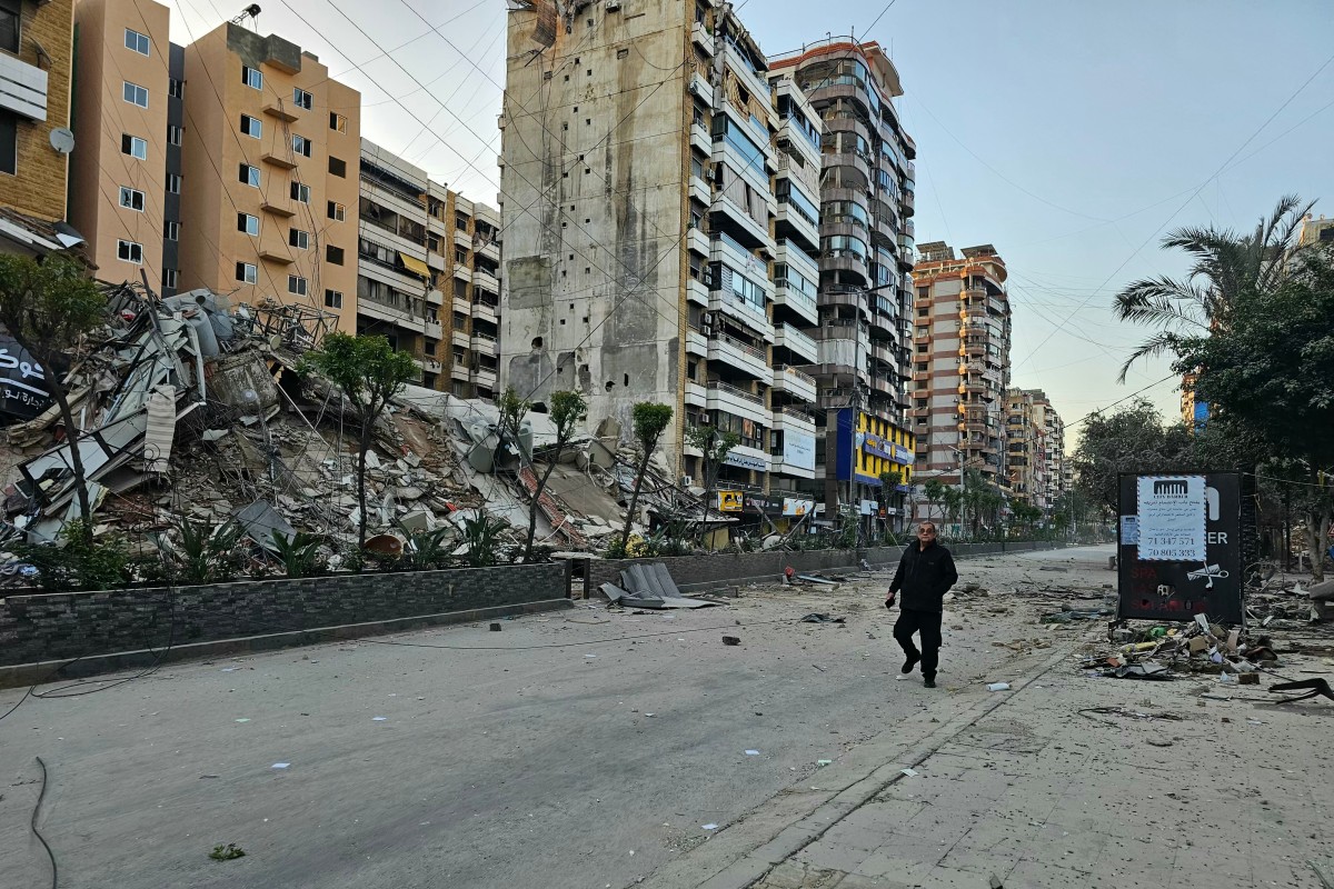 دمار في الضاحية الجنوبية (أ ف ب).