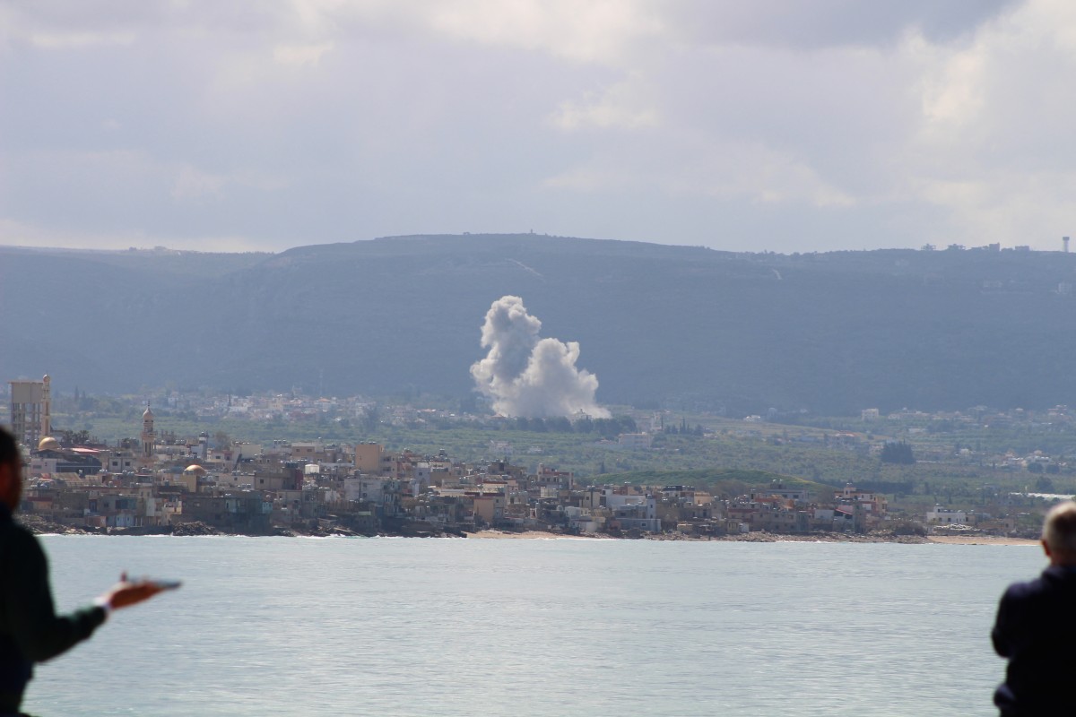 غارة جوية إسرائيلية استهدفت قرية حنية في جنوب لبنان (أ ف ب). 