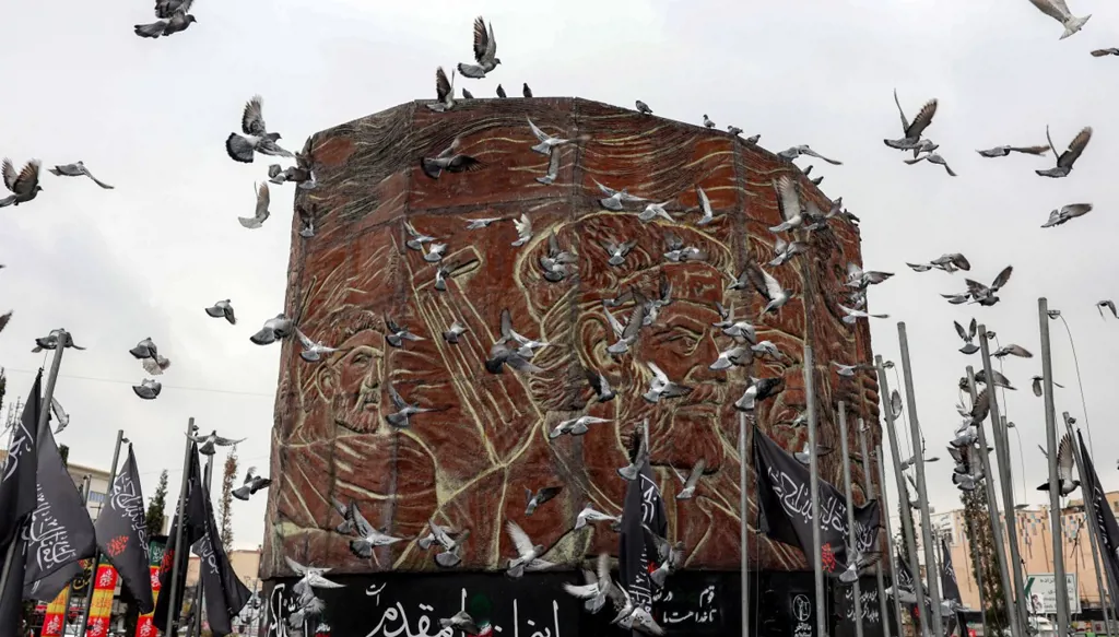 لا إنترنت في إيران.. وناشطون أميركيون يؤمّنون ستارلينك