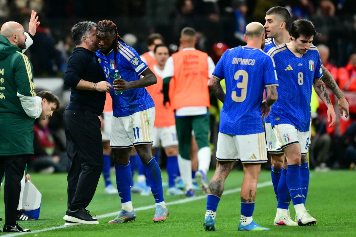 لاعبو إيطاليا. (أ ف ب)