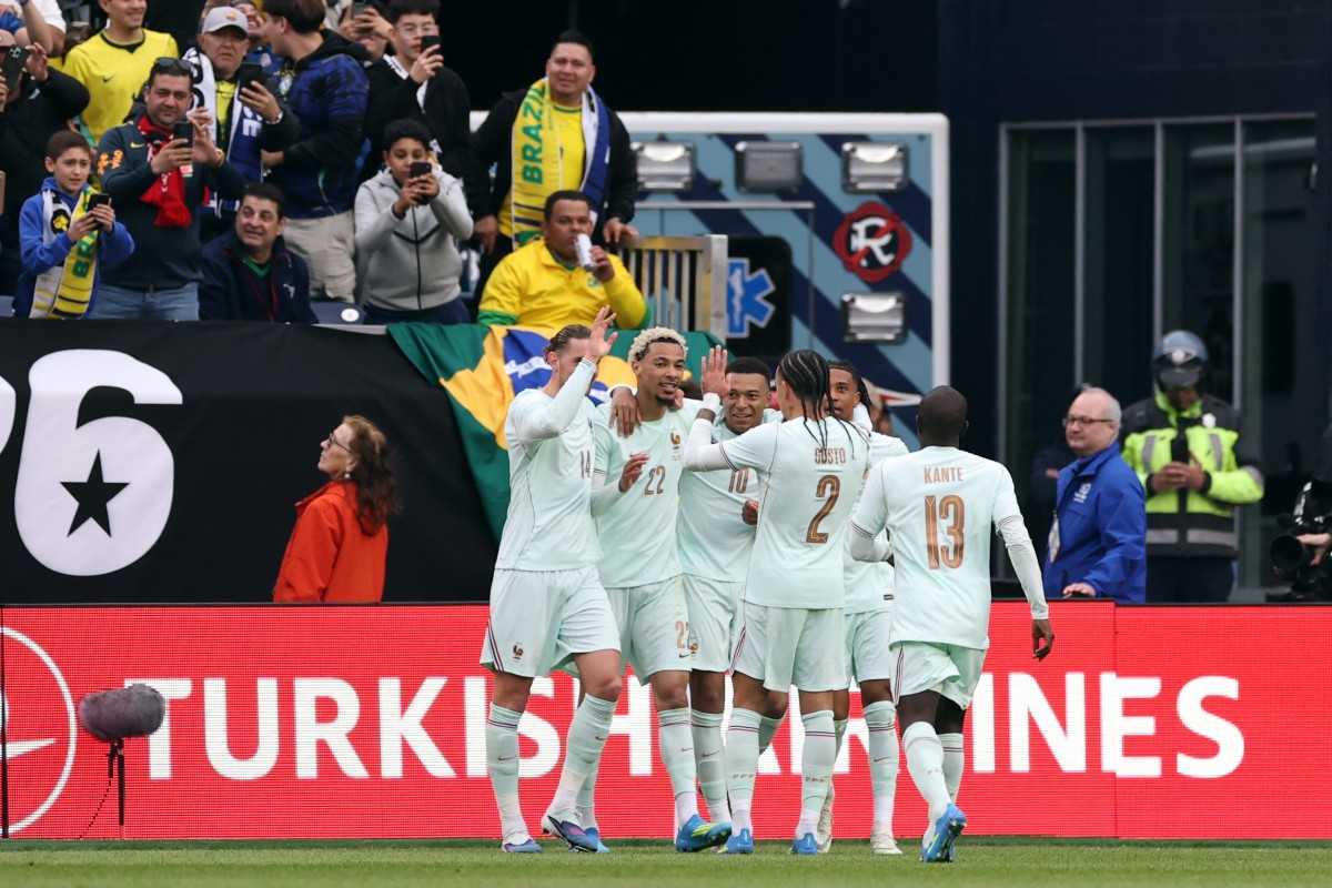 فرنسا تتغلب على البرازيل استعداداً لكأس العالم. (أ ف ب)