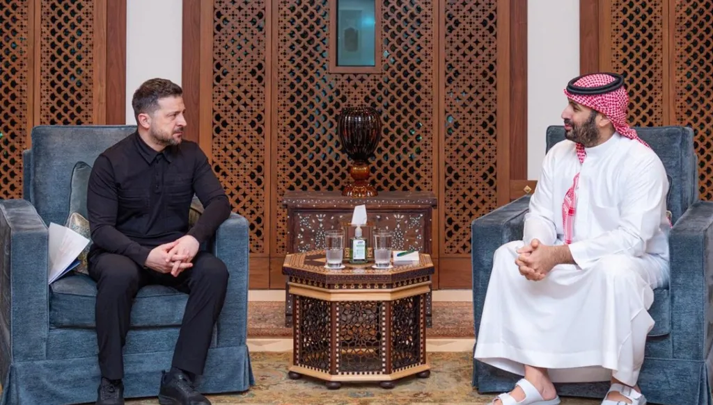 أوكرانيا والسعودية وقعتا اتفاقية للأمن الجوي... زيلينسكي: عقود مستقبلية وتعاون تكنولوجي واستثمارات