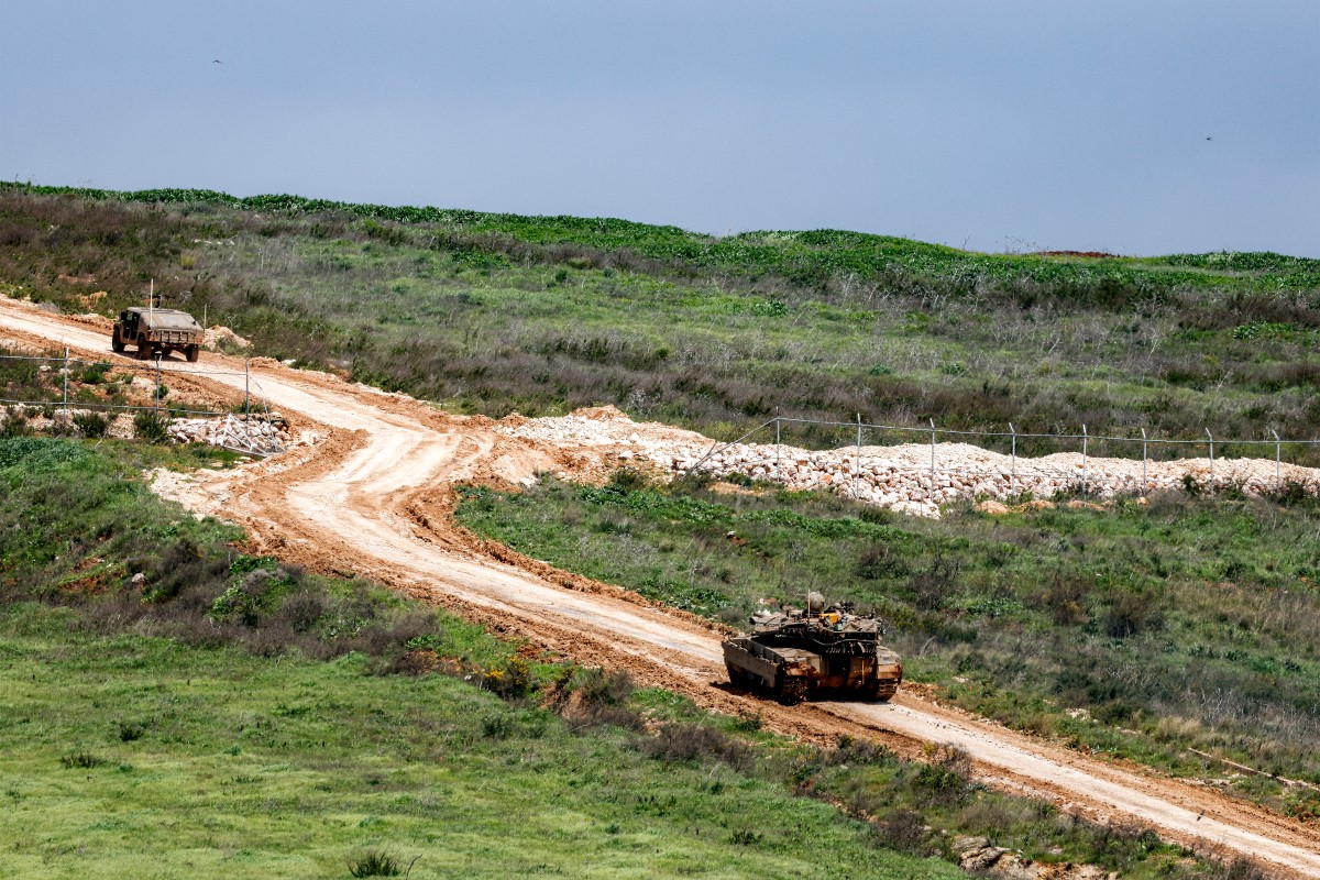 الجيش الإسرائيلي على الحدود مع لبنان (أ ف ب).