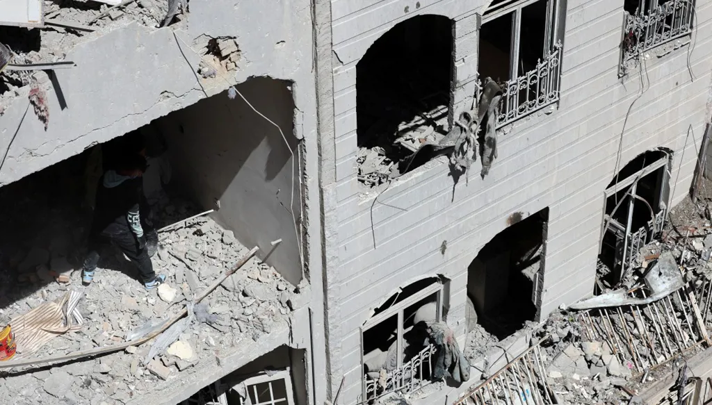 إيران: الغارات الأميركية والإسرائيلية ألحقت اضراراً بـ120 متحفاً ومبنى تاريخياً