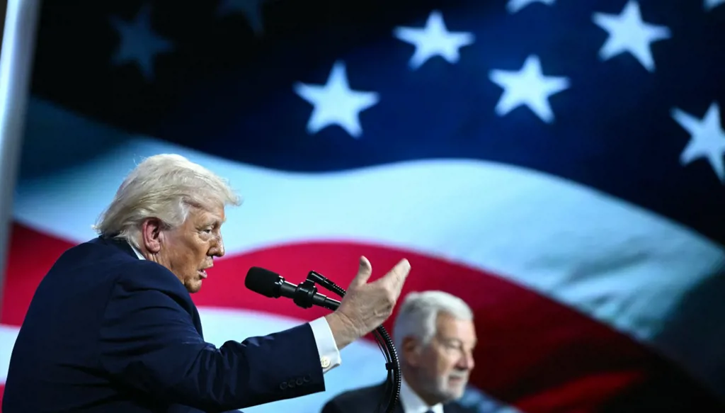 "هل تعمّد ترامب إطلاق اسم "مضيق ترامب" على مضيق هرمز؟"