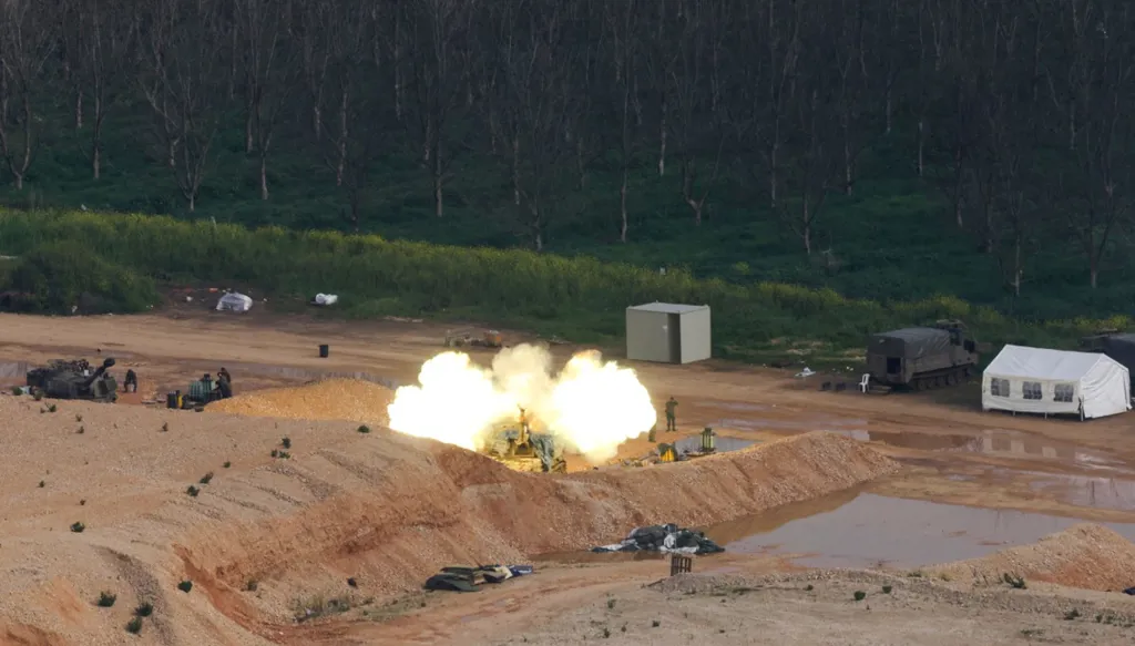 الجيش الإسرائيلي: مقتل جندي وإصابة آخرين في جنوب لبنان