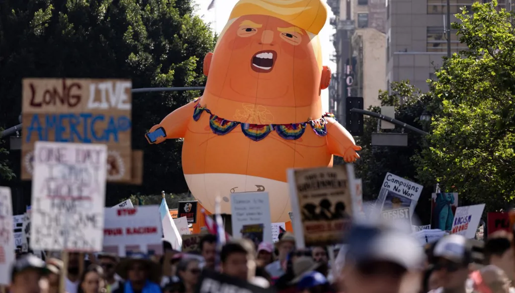 فأل سيّئ على "الملك" ترامب… "لا للحرب" تطرق مسامع البيت الأبيض