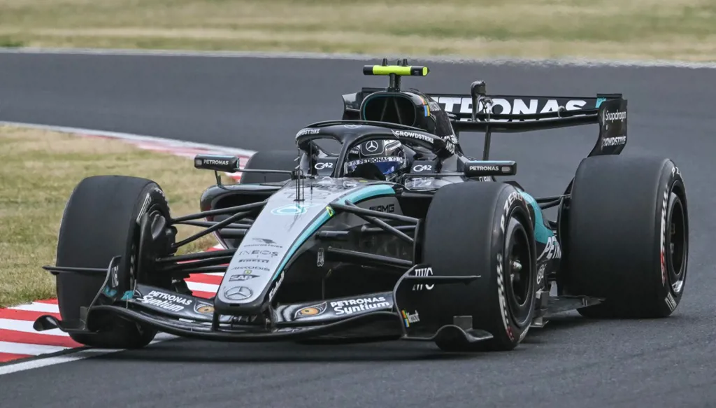 عصر جديد... مرسيدس تفرض الهيمنة باكراً في الفورمولا 1