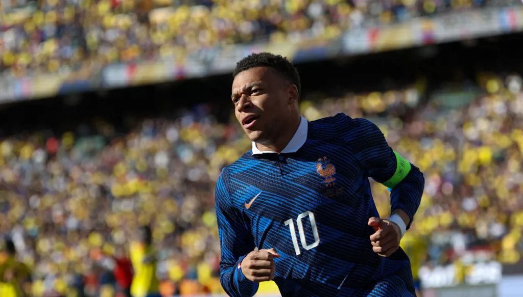 بين الماضي والحاضر... أين يقف مبابي في رحلة الـ1000 هدف؟