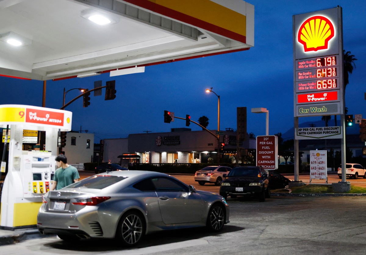 محطة وقود. (أ ف ب)