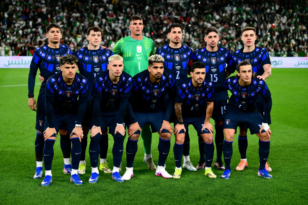 لاعبو أوروغواي. (أ ف ب)