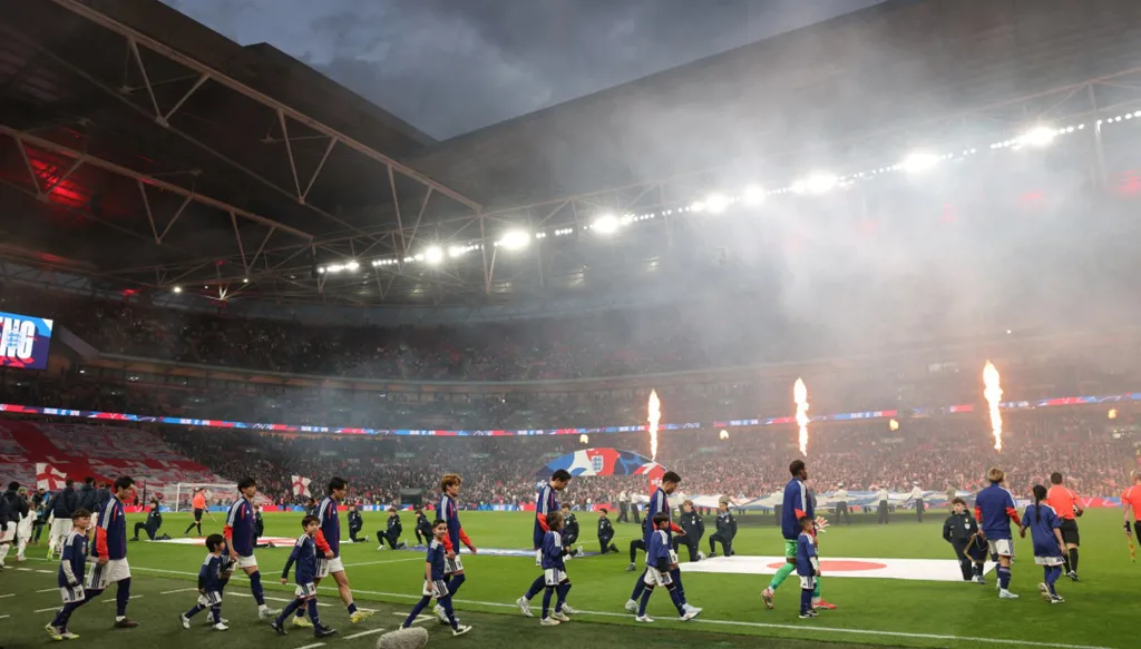 اليابان تصعق إنكلترا في ويمبلي