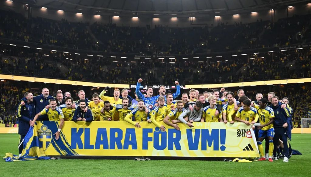 ليلة مجنونة في سولنا... غيوكيريس يحسم تأهل السويد إلى كأس العالم 2026