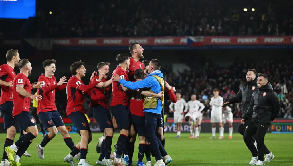 تشيكيا تعود إلى كأس العالم بعد 20 عاماً على حساب الدنمارك