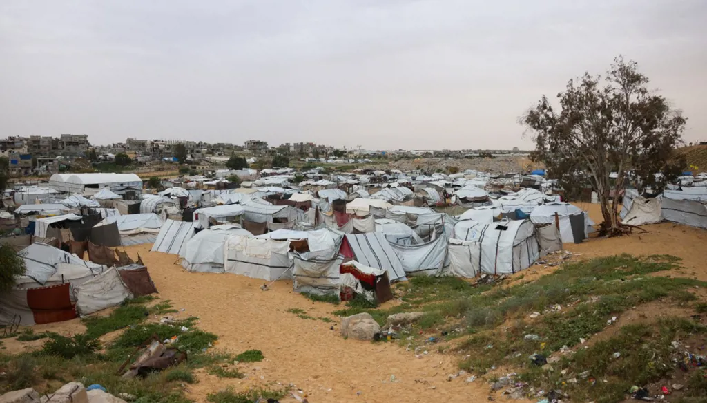 العالم بين المطرقة الأميركية والهزالة الصينية الروسية