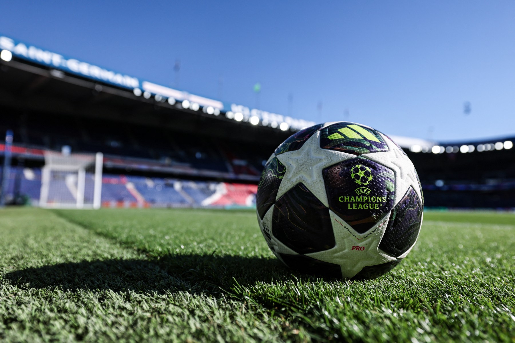 كرة مسابقة دوري أبطال أوروبا لموسم 2025-2026. (أ ف ب)