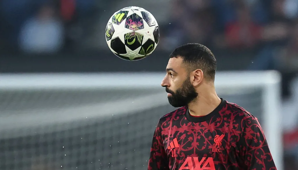 بعد الخسارة من سان جيرمان... محمد صلاح يكتفي بإشارة تعبّر عن الإحباط (فيديو)