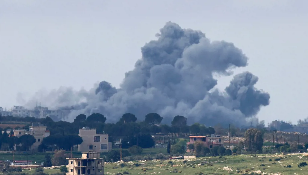 حزام ناري يستهدف النبطية... 13 شهيداً من أمن الدولة بقصف إسرائيلي للسراي