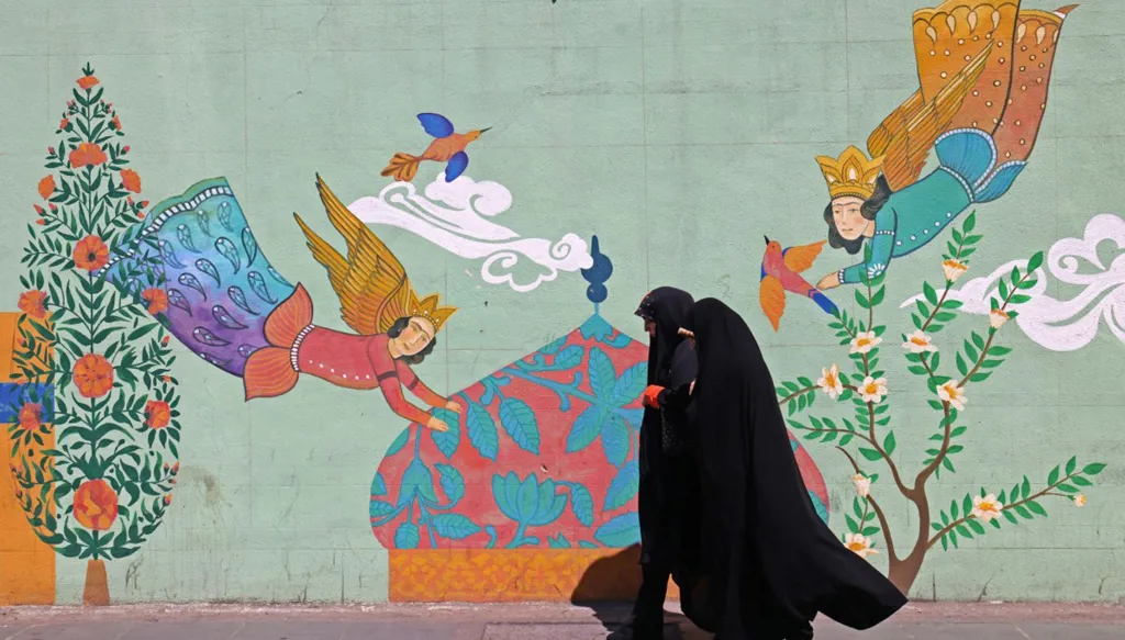 ترقب لجولة ثانية من المفاوضات الأميركية – الإيرانية: طهران تنفي حسم الموعد وإسلام آباد تبقى الخيار المرجح