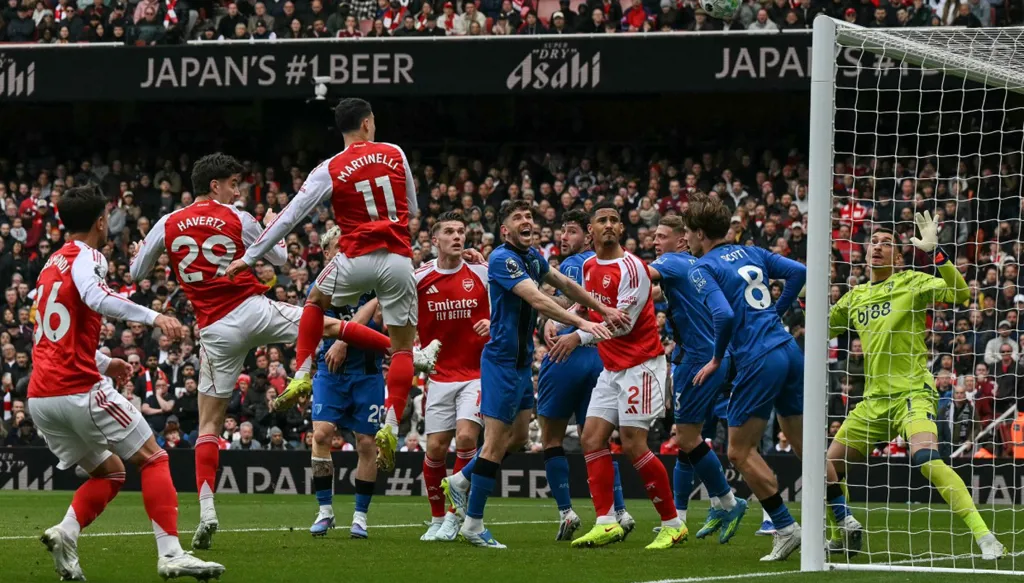 أرسنال يتلقى صفعة موجعة ومشوار اللقب على المحك (فيديو)