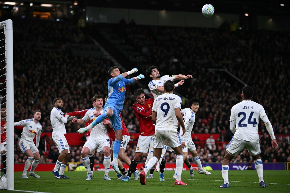 من مباراة مانشستر يونايتد وليدز يونايتد في الدوري الإنكليزي. (أ ف ب)